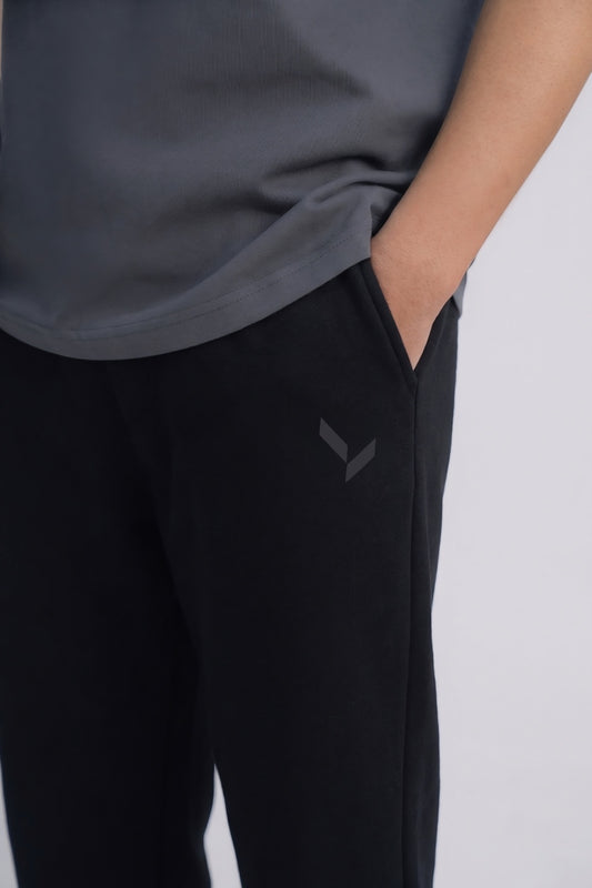 Signature Straight Fit - Black