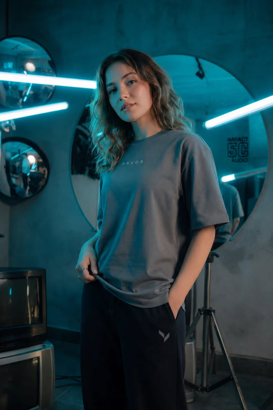 Signature Straight Fit - Black - Women