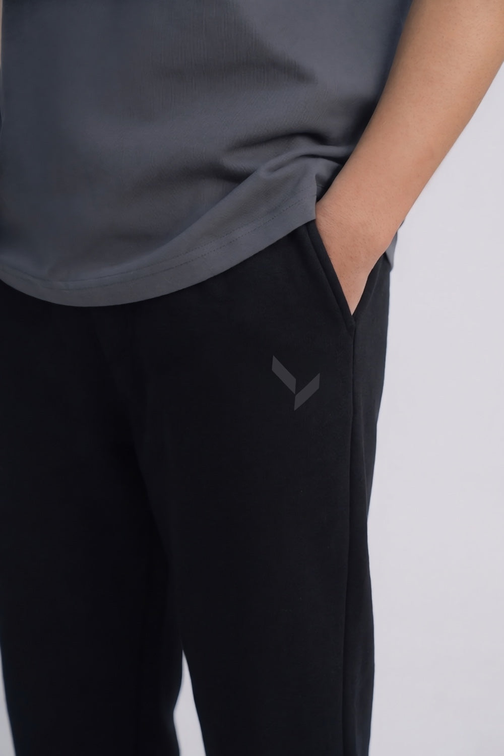 Signature Straight Fit - Black