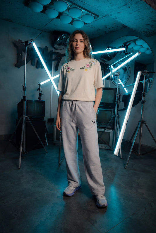Signature Straight Fit - Grey - Women